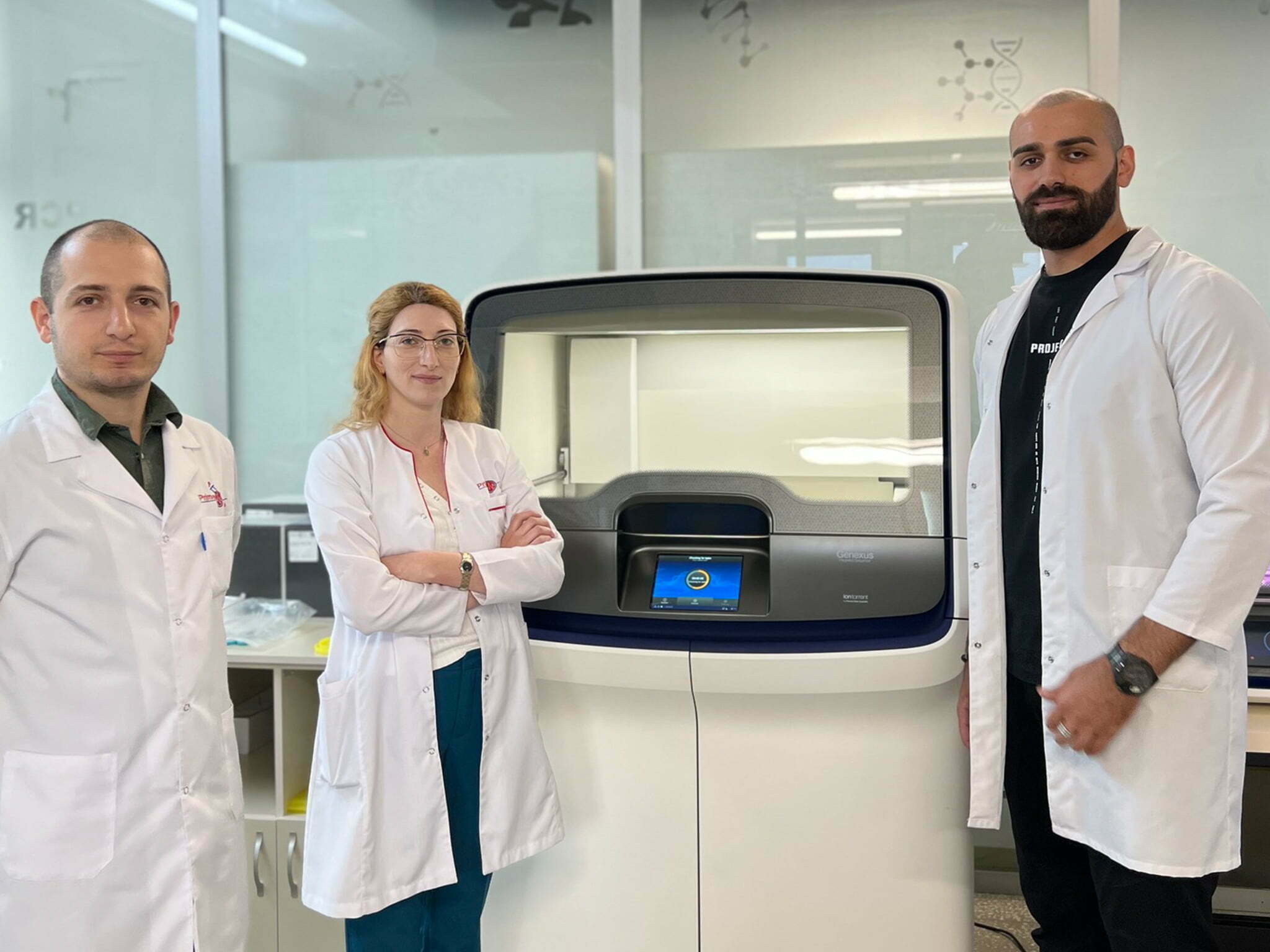 PrimeLab molecular laboratory with the Genexus system